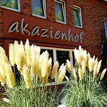 Akazienhof 3*