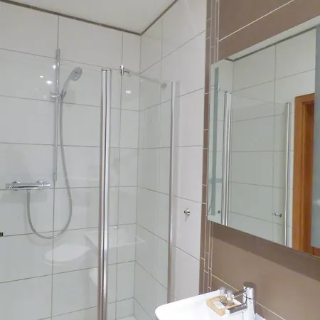 Akazienhof 3*