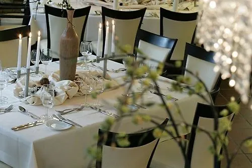 Otel Akazienhof Duisburg